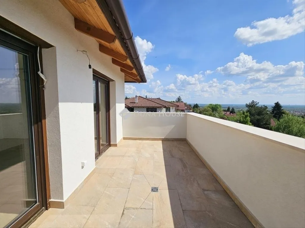 Terrass - Panoramic Pool House in Szentendre
