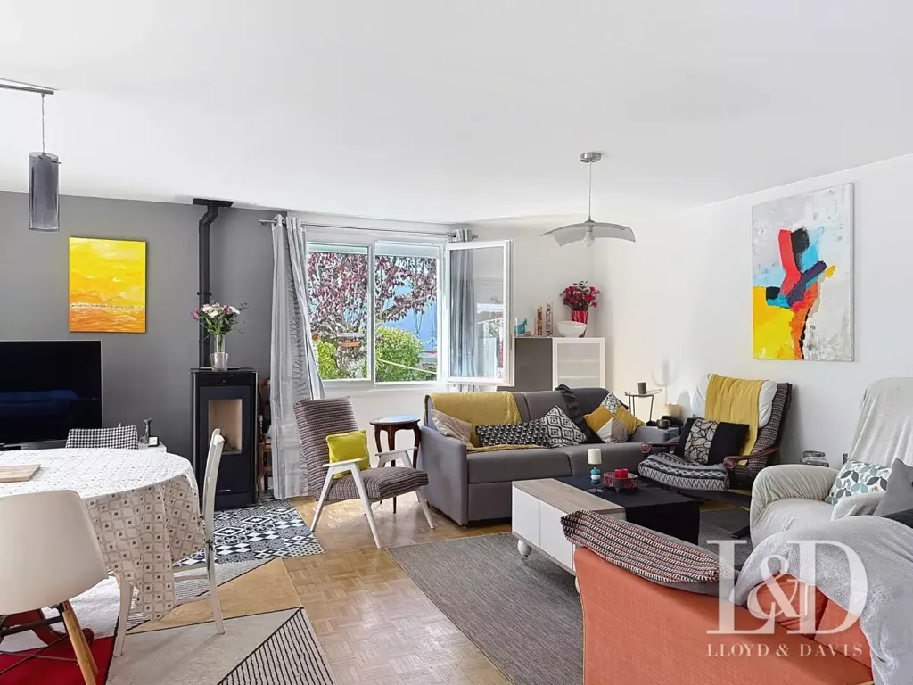 Living Room - Renovated House with Garden in Royan