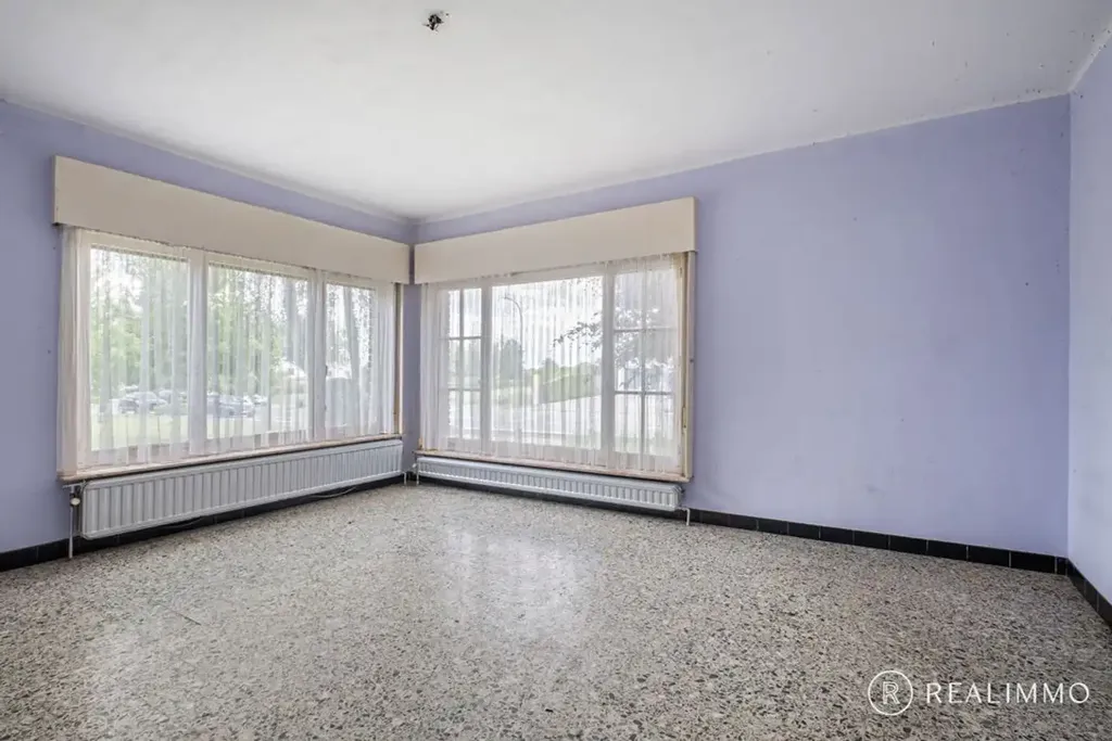 Toad - Renovatable House with Double Garage in Avelgem