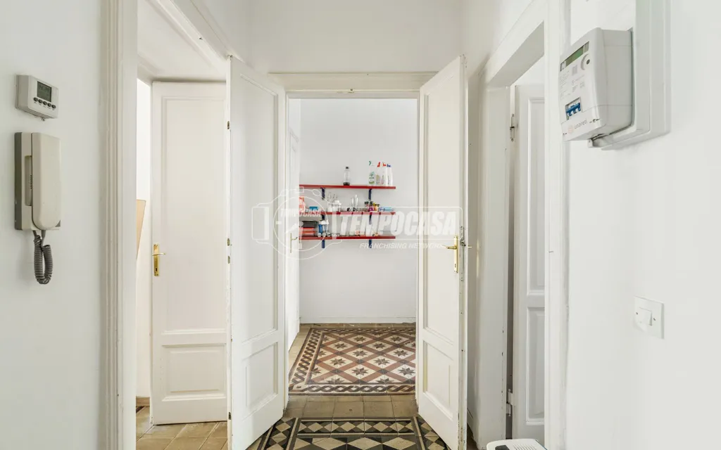 Esik - Spacious Flat with Balcony in Città Studi, Milan