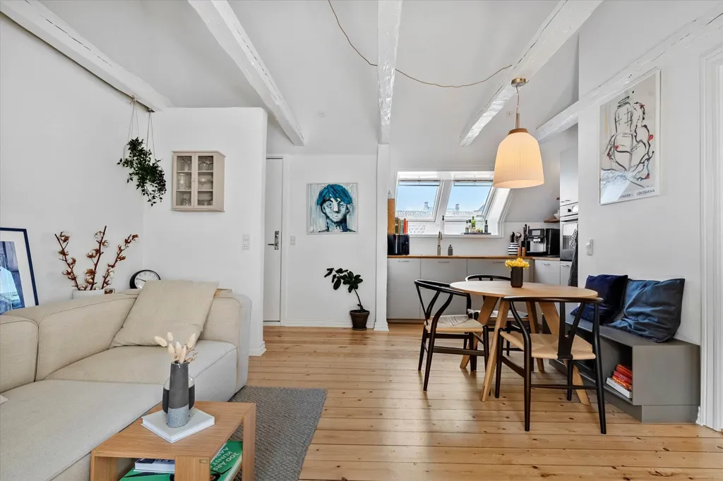 Living Room - 1890s Apartment with City View in Aarhus C