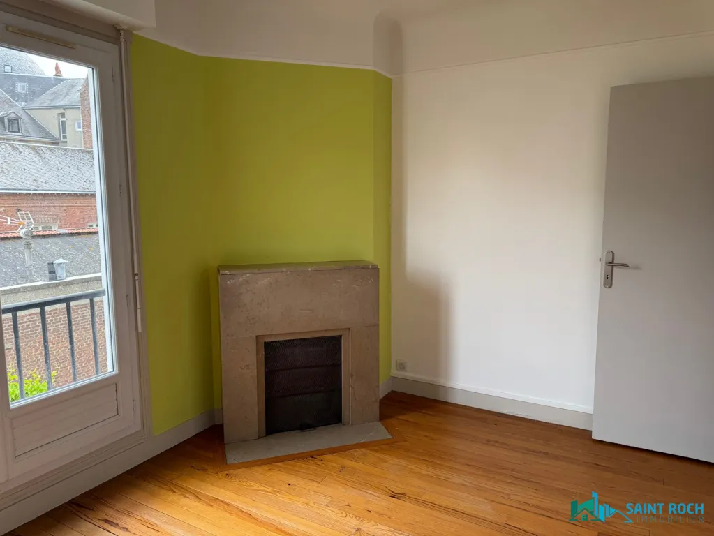 Pièces - Appartement T5 avec Balcon et Garage au Centre-ville du Havre