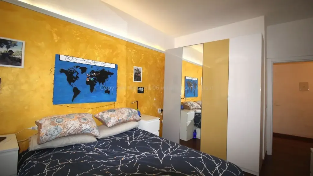 Chambres - Restored Apartment with Original Features in Sarzana