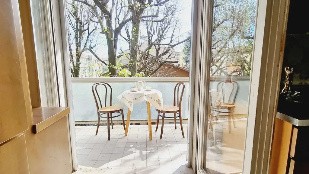 Terrasse - Apartment with Balcony in Piacenza