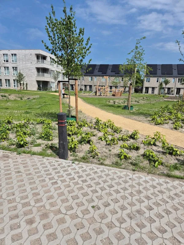 Jardin - Furnished Studio with Balcony in Rotterdam Vreewijk