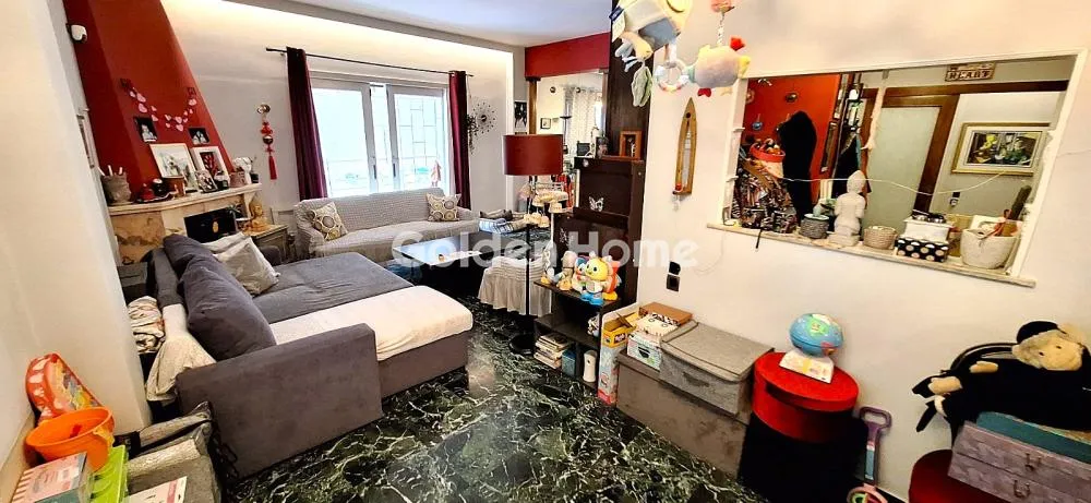 Soggiorno - Apartment with Balconies in Patissia-Acharnes