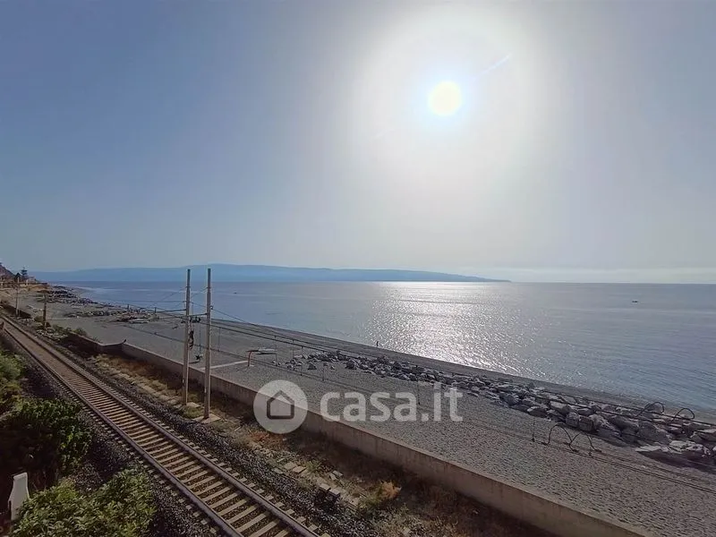 Seafront Apartment in Scaletta Zanclea