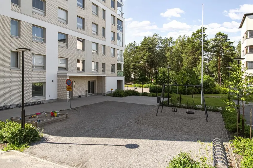 Jardin - Modern Flat with Balcony in Myllypuron