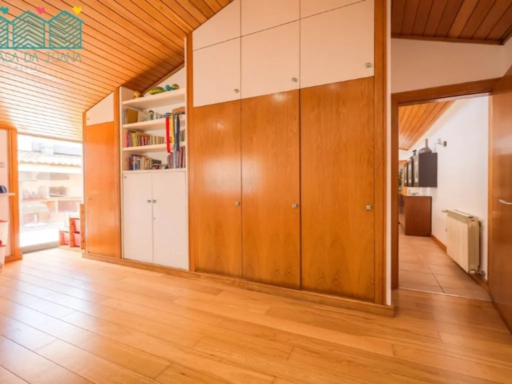 Pièces - Luxury Villa with Pool in Aveiro