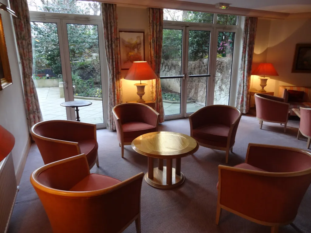 Séjour - Appartement avec balcon à Paris 16ème