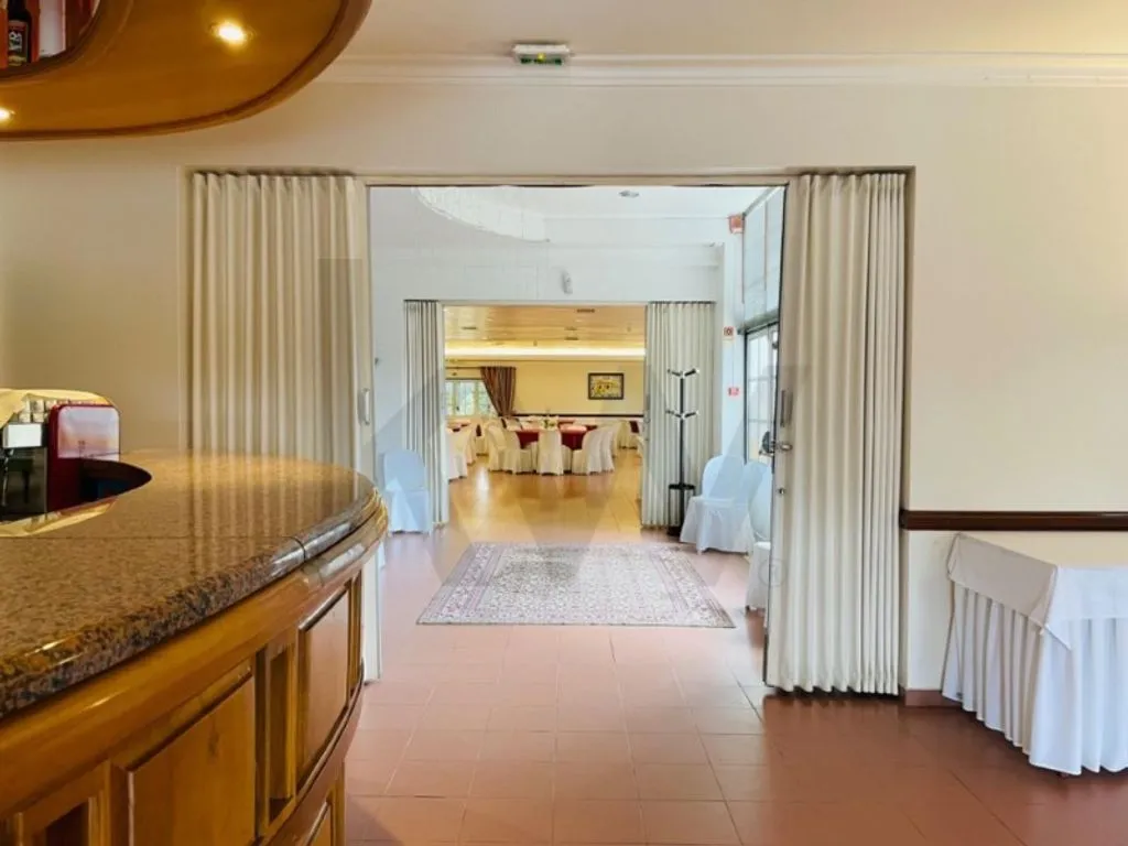 Esik - Luxury Event House with Vineyard in Tomar