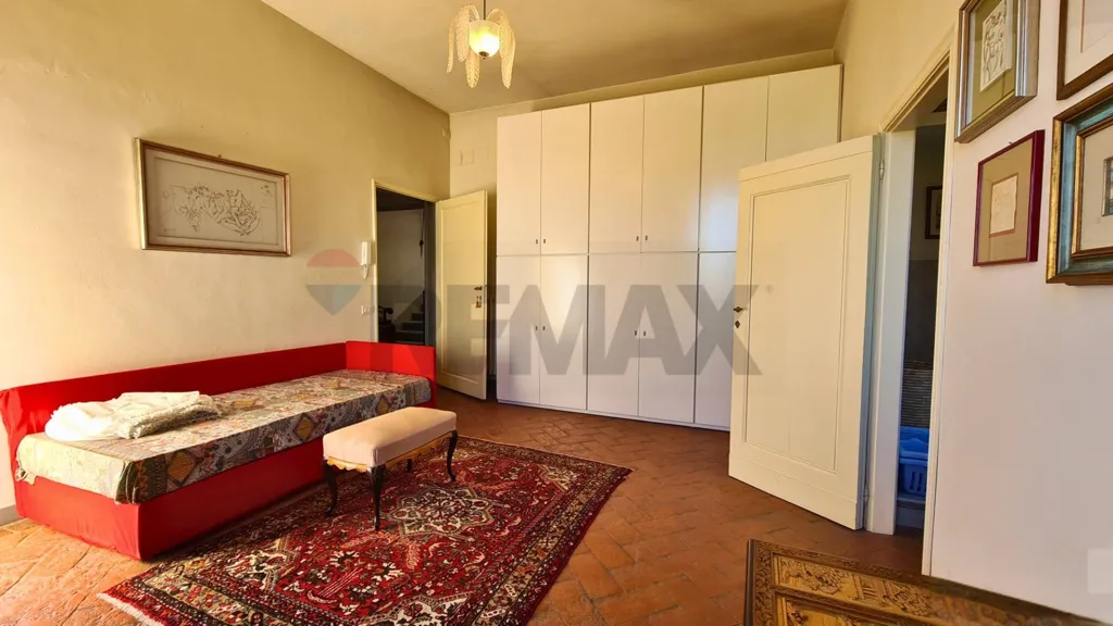 Chambres - Historic Villa with Panoramic Terrace in Lastra a Signa