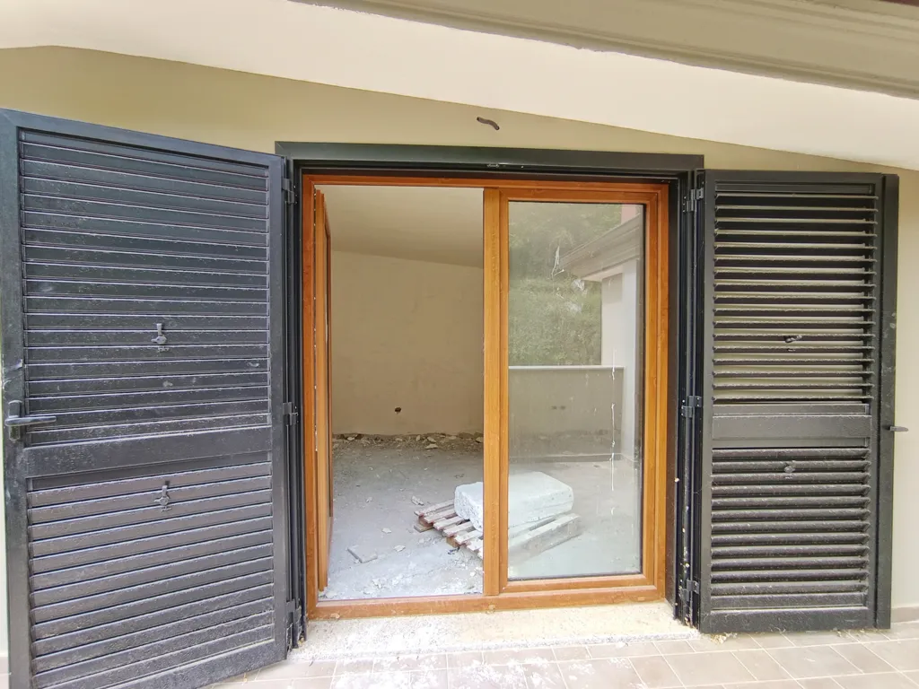 Balcon - Mansarded Flat with Solar Panel in Solofra