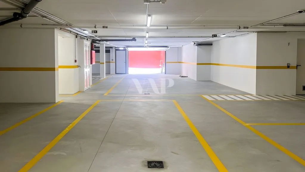 Garage - Luxury Flat with Pool in Vilamoura