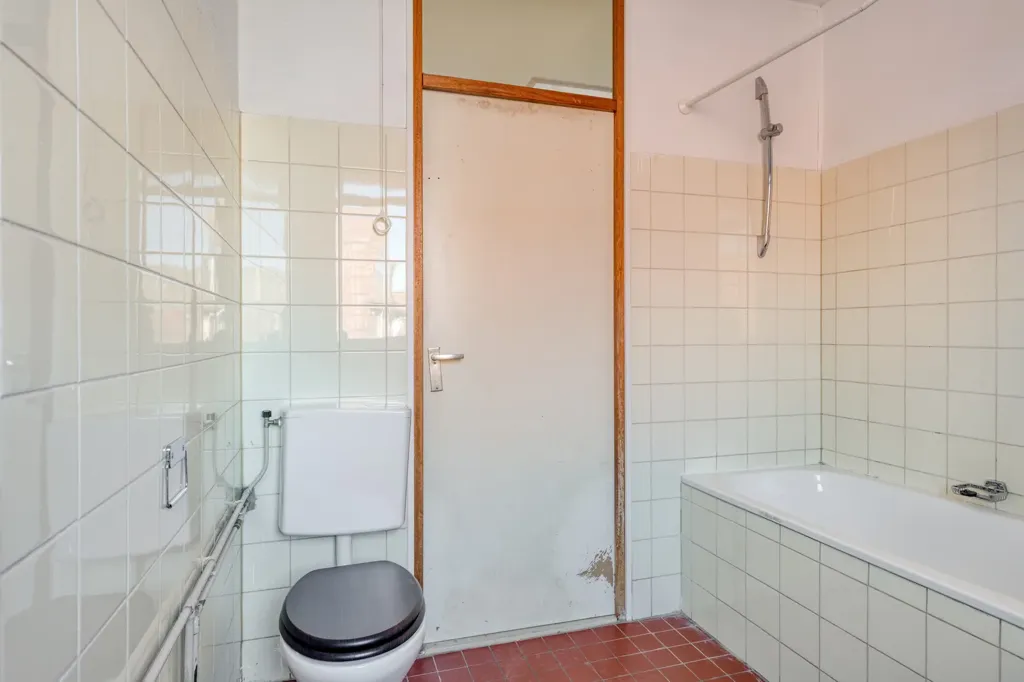 Salles de bain - Maisonnette with Balcony in Rotterdam Centre