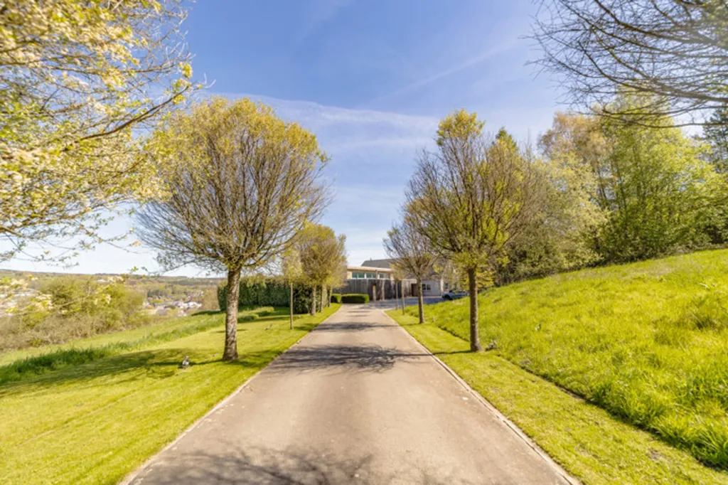 Gîte avec Vue Imprenable et Espace Wellness à Stavelot