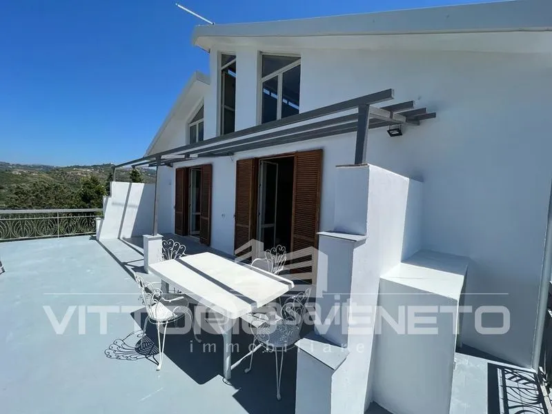 Terrass - Apartment with Sea View in Laureana Cilento
