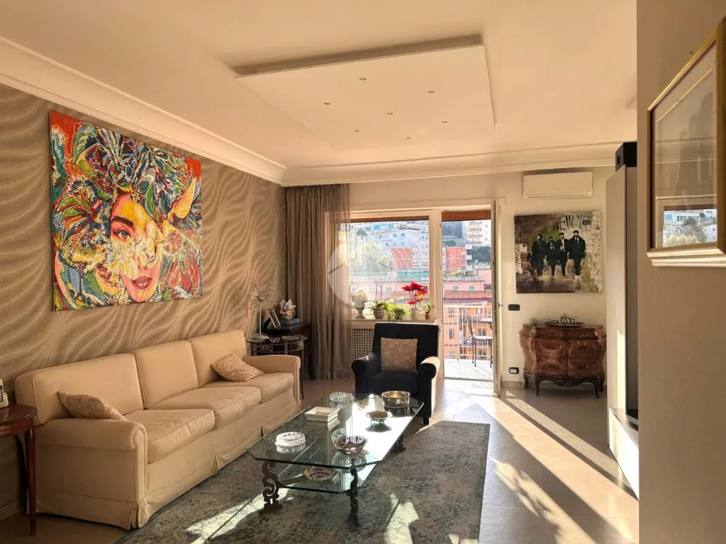 Soggiorno - Luxury Flat with Balcony in Naples