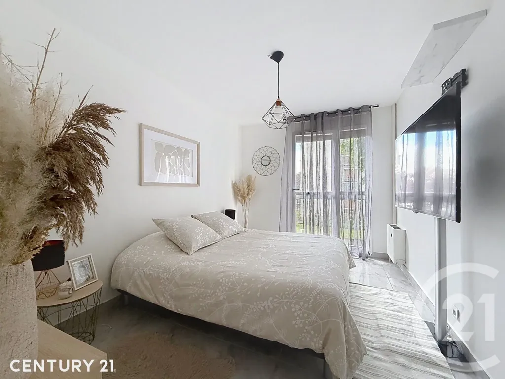 Camere da letto - Occupied 3-Bed Flat with Balcony in Noisy-le-Grand