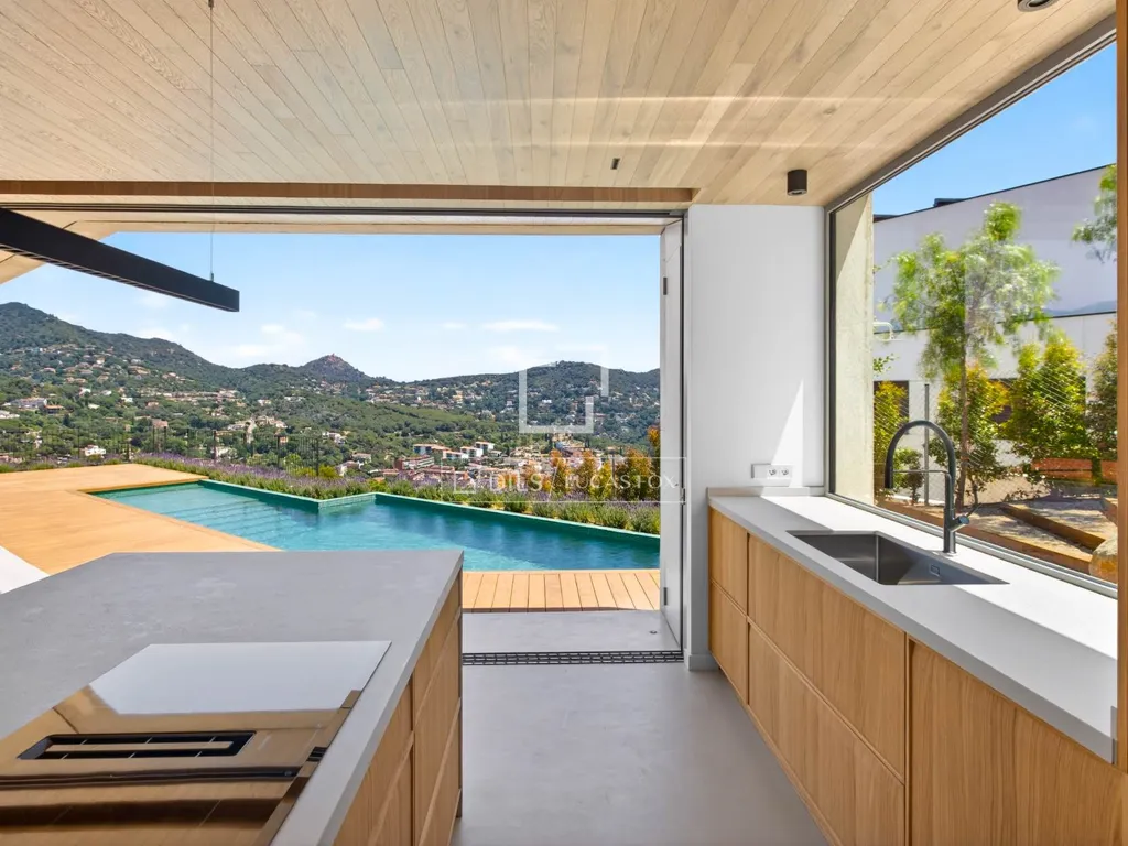 Köök - New Build Villa with Sea View in Cabrils