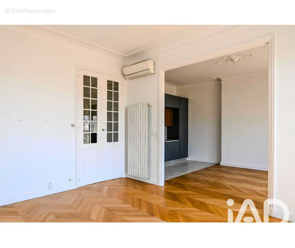 Stanze - Characterful Apartment with Balcony in Avignon