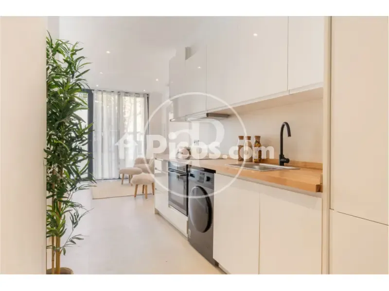 Cuisine - Contemporary Apartment in Patraix, Valencia