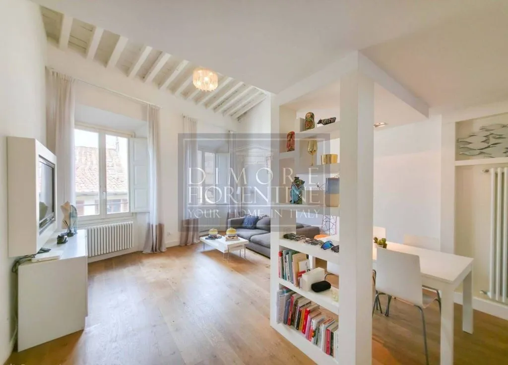 Séjour - Penthouse with Palazzo View in Florence