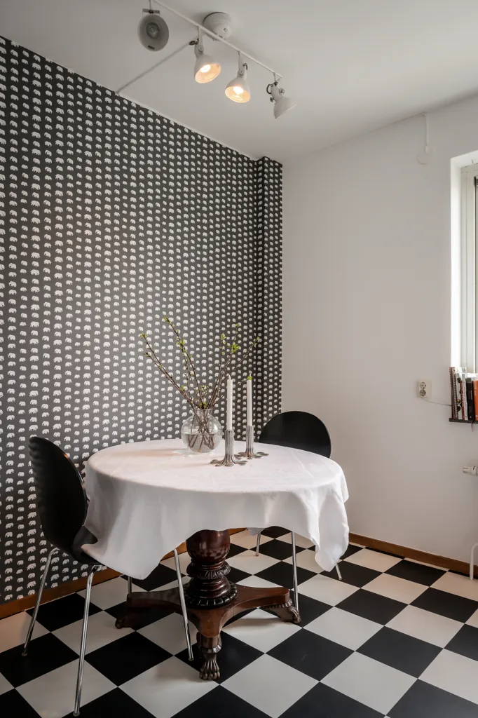 Salle à manger - Charming Renovated Flat with Balcony in Borås