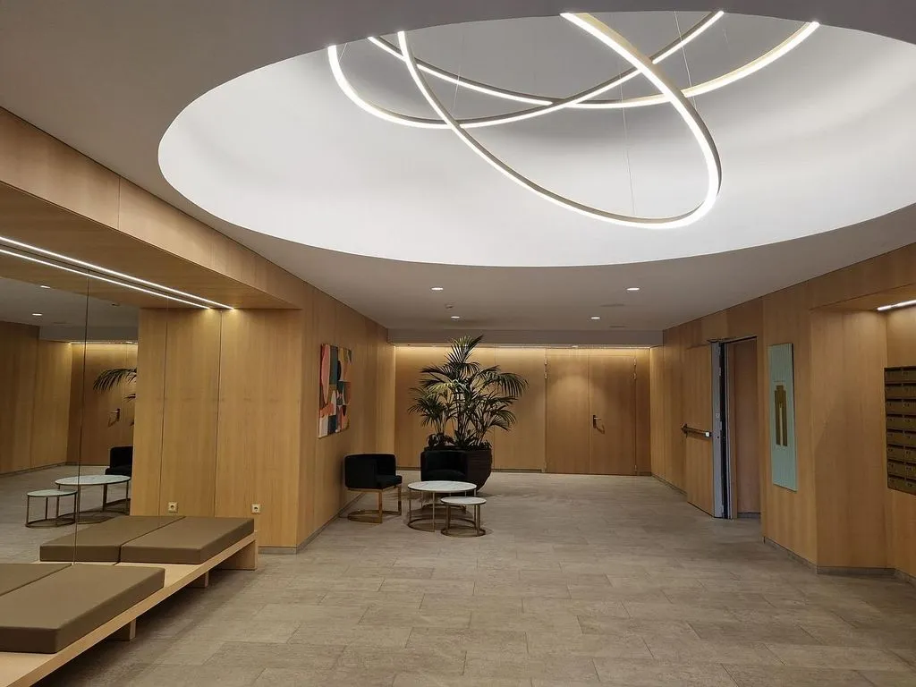 hallway_entrance