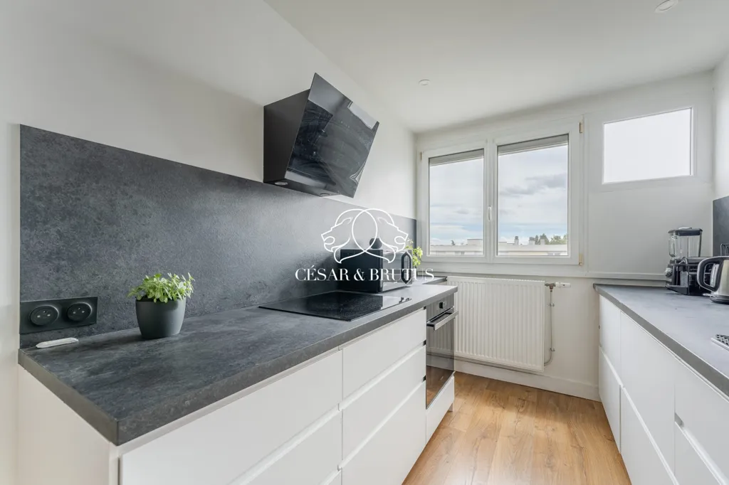 Cuisine - Appartement T3 Rénové avec Balcon à Caluire