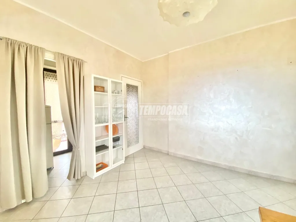 Elutuba - Apartment with Terrace in Piazza Castello, Ciriè