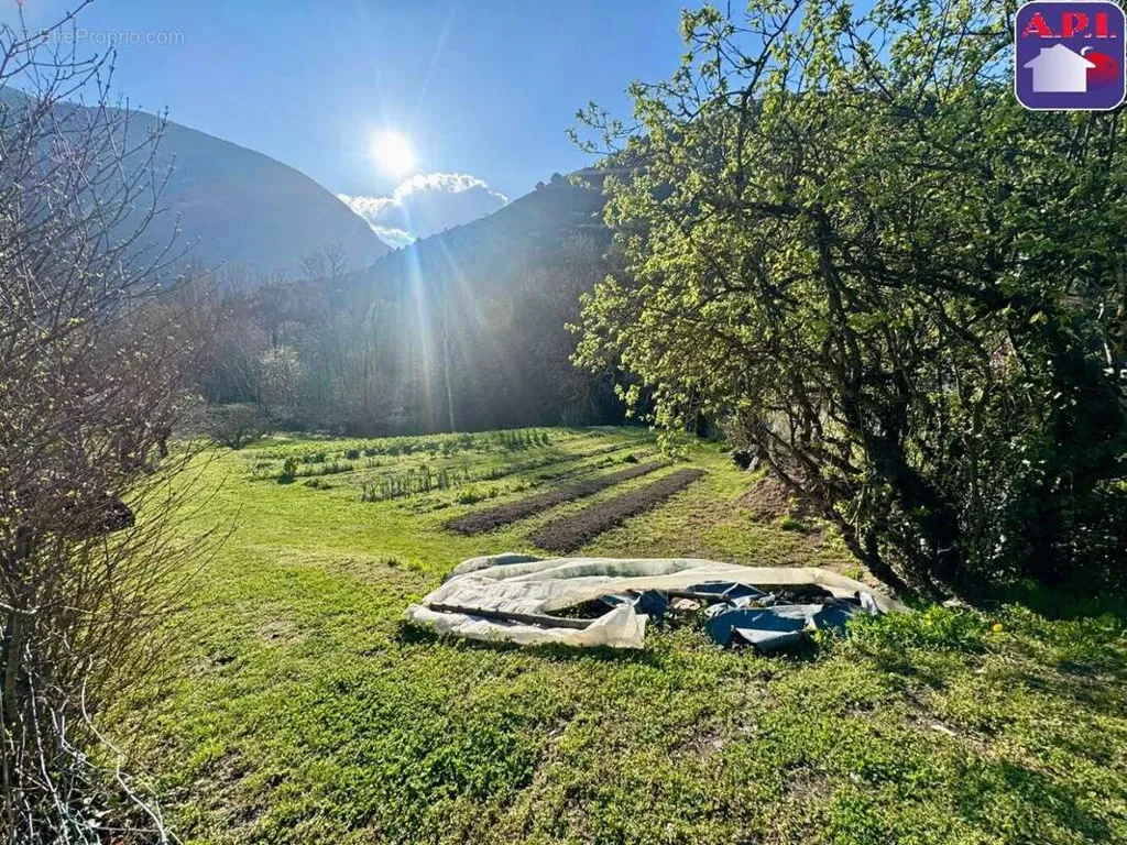 Maison 3 pièces à Tarascon-Sur-Ariege