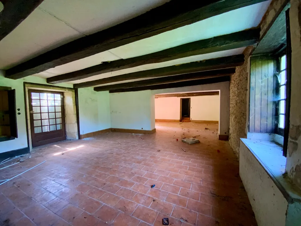 Pièces - Maison Ancienne avec Chapelle à Mirambeau