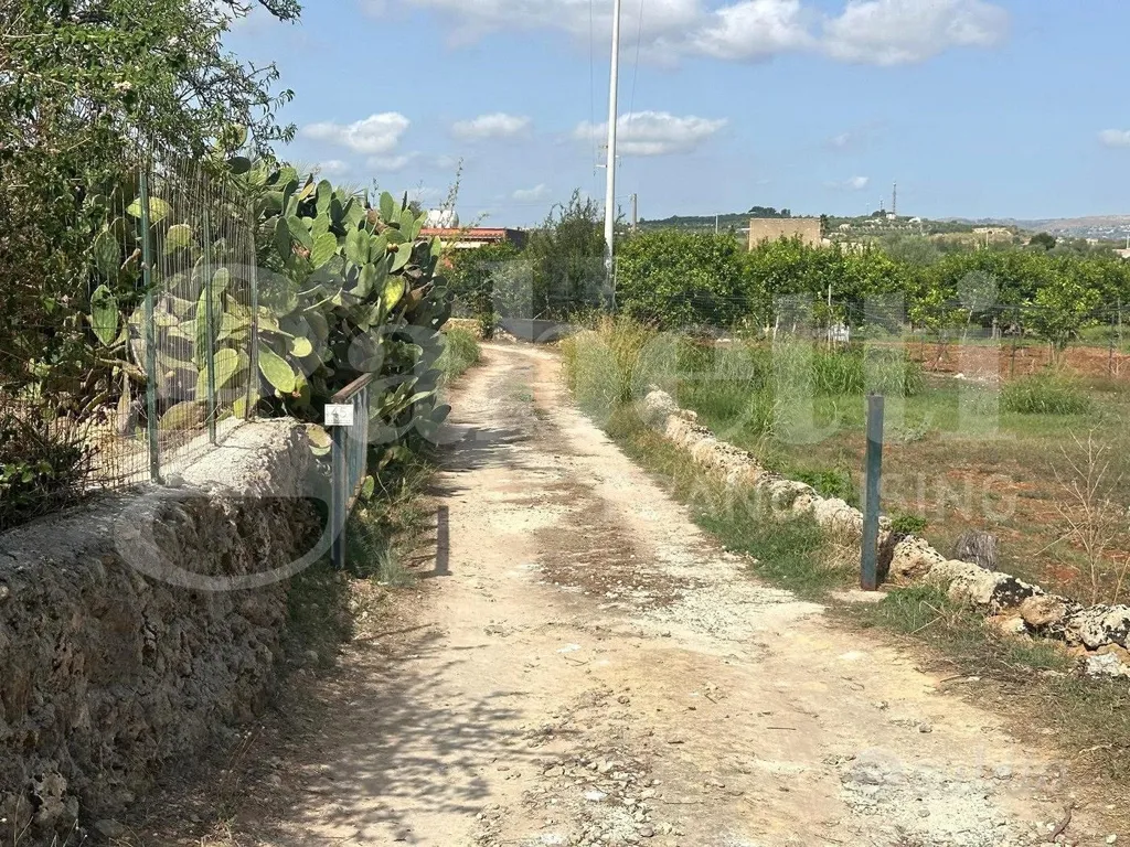 Aed - Buildable Land with Sea View in Noto