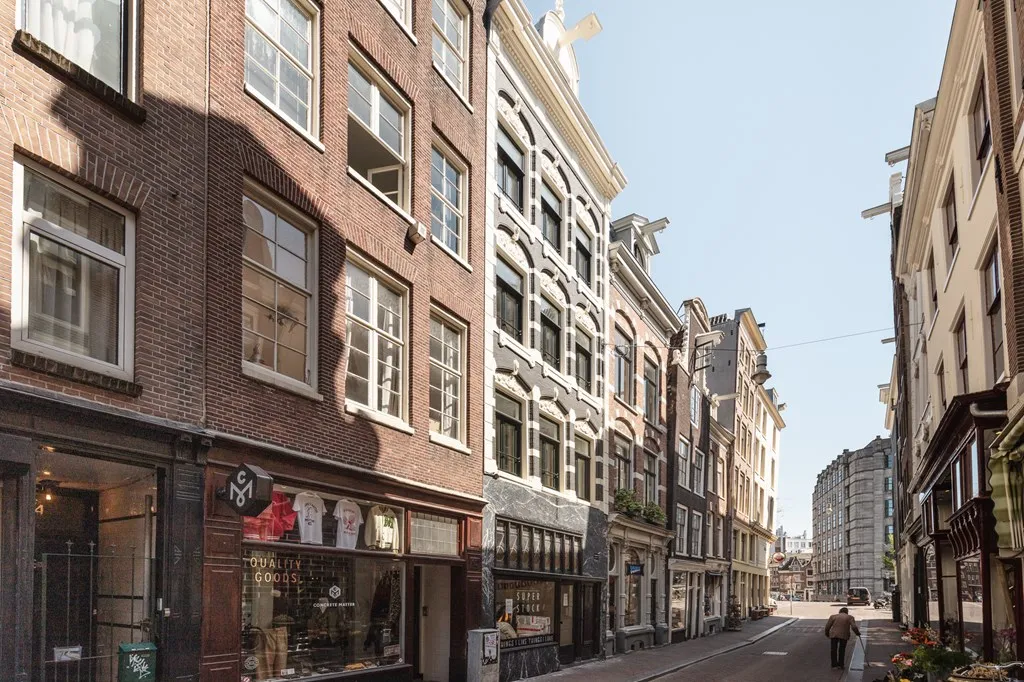 Välivaade - Renovated Apartment with Balcony in Amsterdam