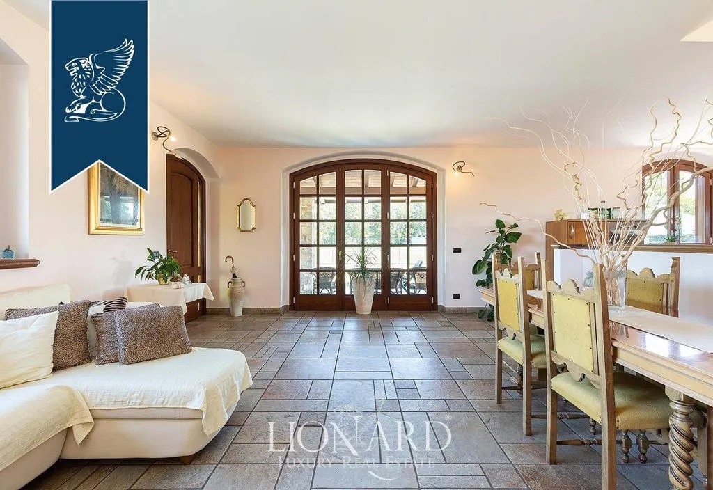 Elutuba - Luxury Villa with Garden in Spirano