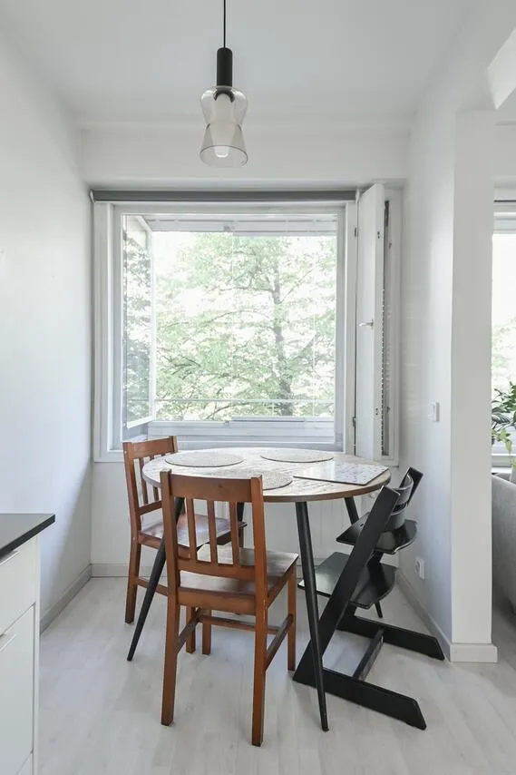 Söögituba - Bright Apartment with Balcony in Lahti Centre