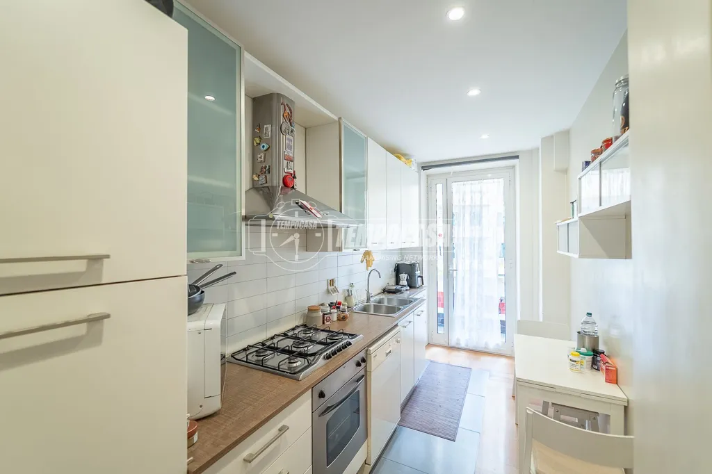 Köök - Ristruttured Flat with Balcony in Nomentano, Rome