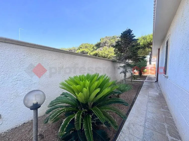 Giardino - Villa with Sea View in Leporano