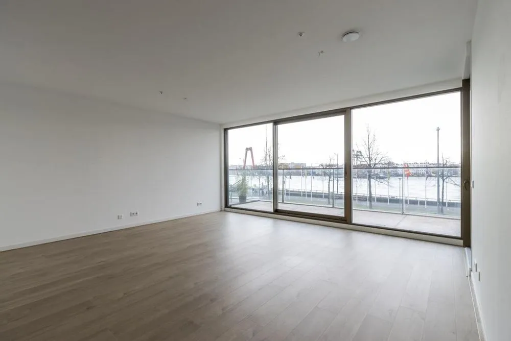 Pièces - Modern Apartment with Balcony in Rotterdam