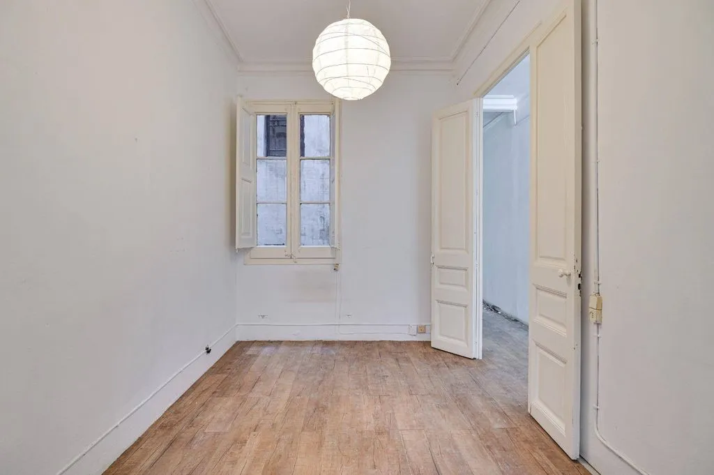 Toad - Luxury Apartment for Renovation in Eixample, Barcelona