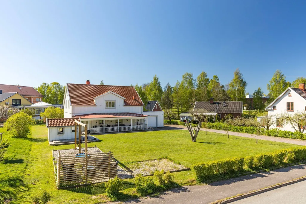 Vue aérienne - Spacious Villa with Garden in Tibro