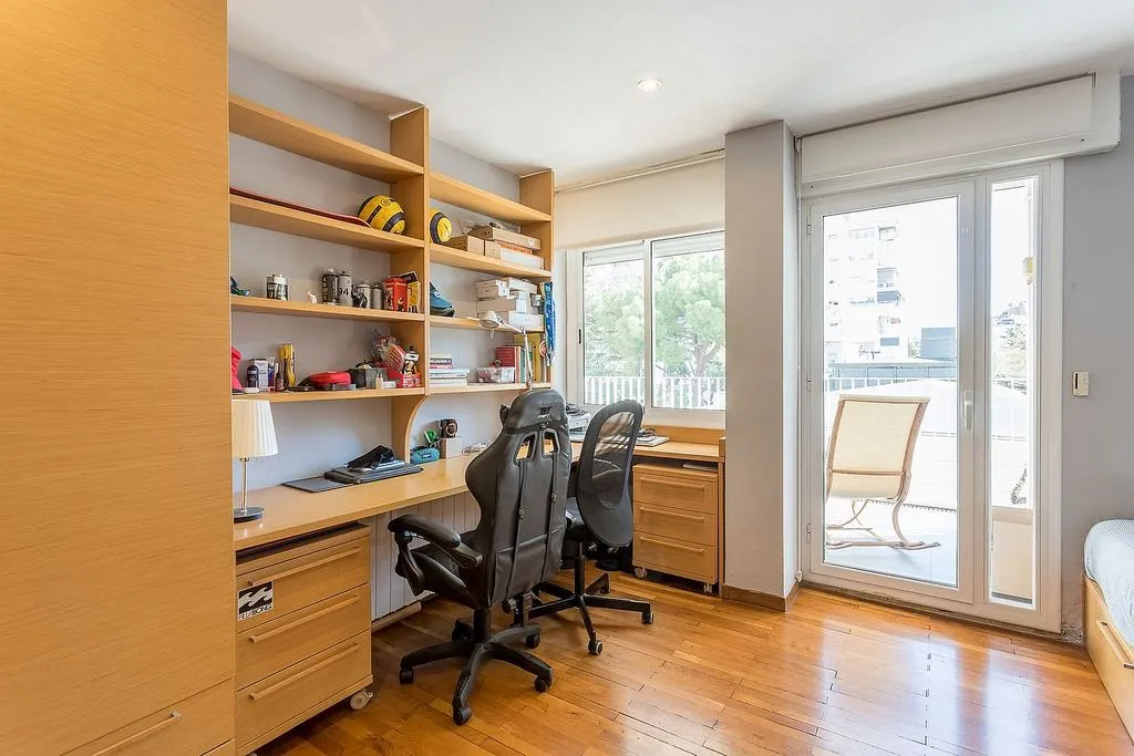 Office - Apartment with Pool and Terrace in Sarrià