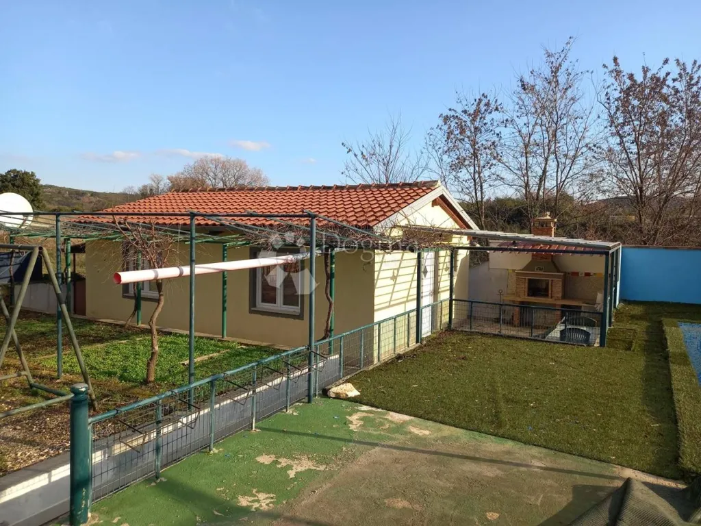 Aed - Multi-Unit Estate with Pool in Rovinj
