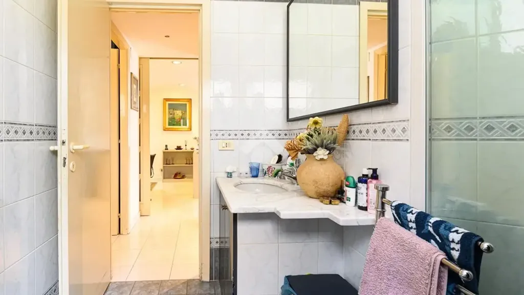 Bagni - Triplex with Garden in Rome