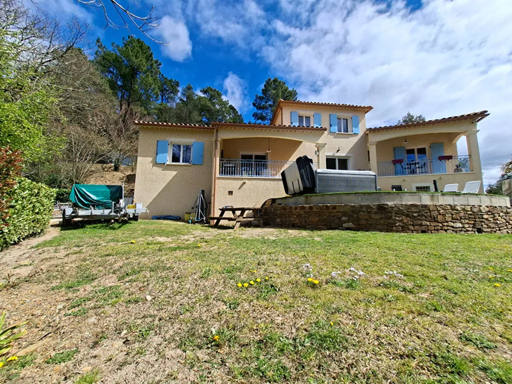 Extérieur - Villa Contemporaine avec Vue Dégagée à Sénéchas