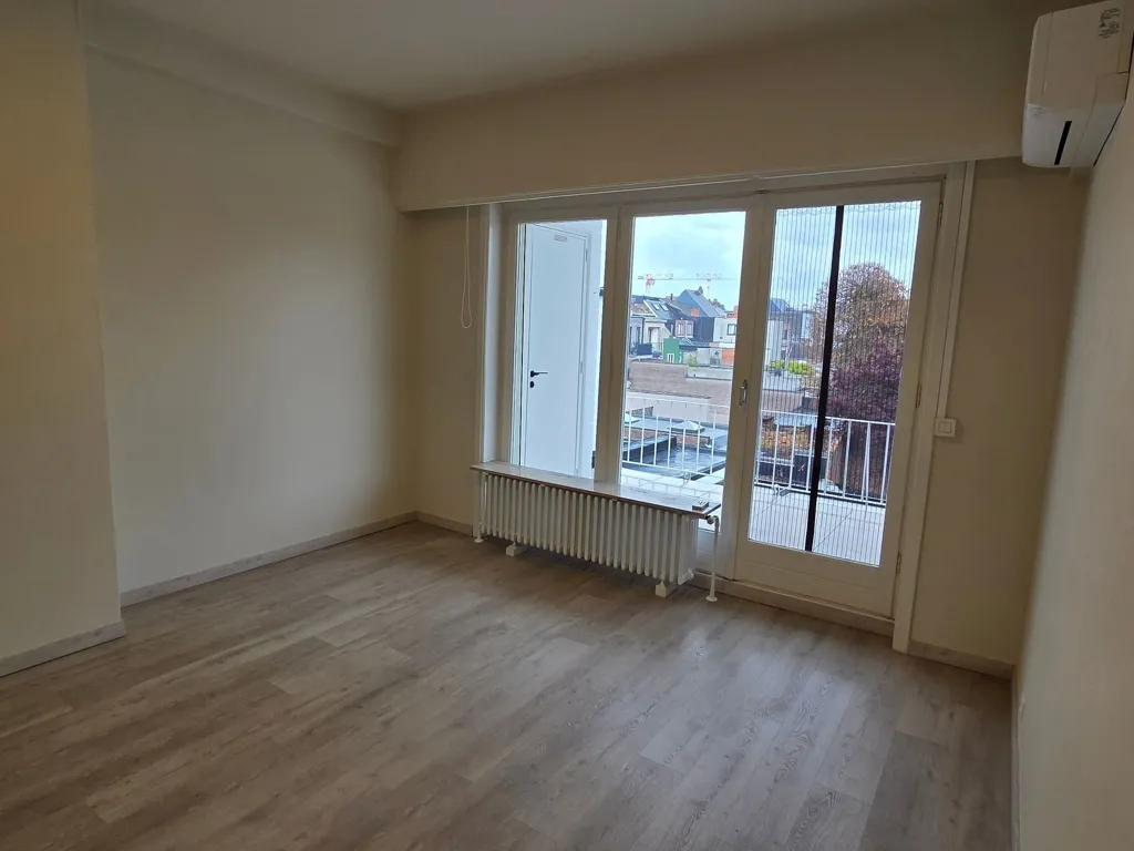 Toad - Fully Renovated Flat with Large Terrace in Centre