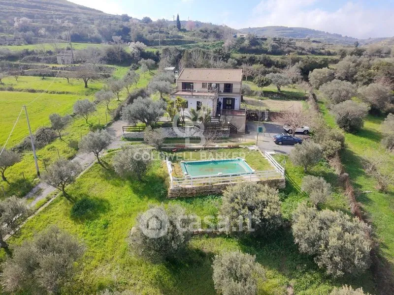 Õhuvaade - Villa with Pool in Monterosso Almo