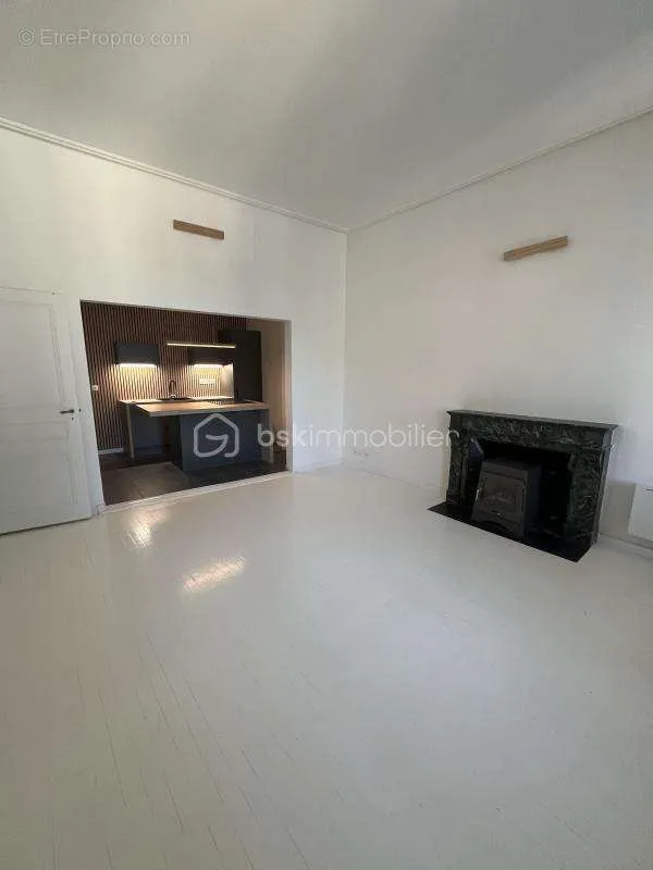 Soggiorno - Bright T2 Apartment with Balcony in Quiet Area