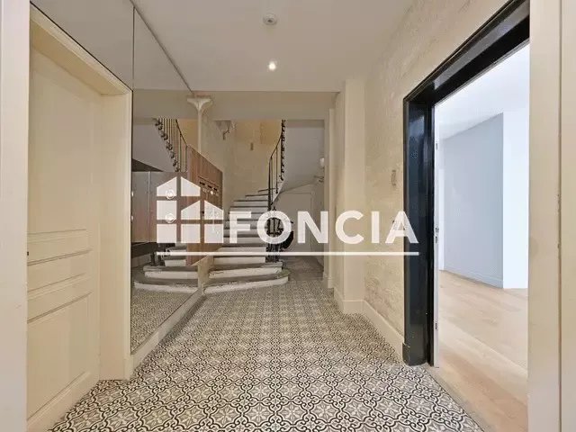 Entrée - Appartement avec Cour Privée en Centre-Ville de Montpellier